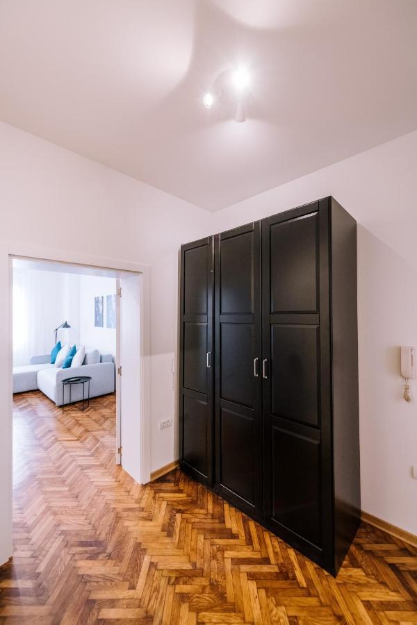 Marshal Doctor Appartement Belgrado Buitenkant foto